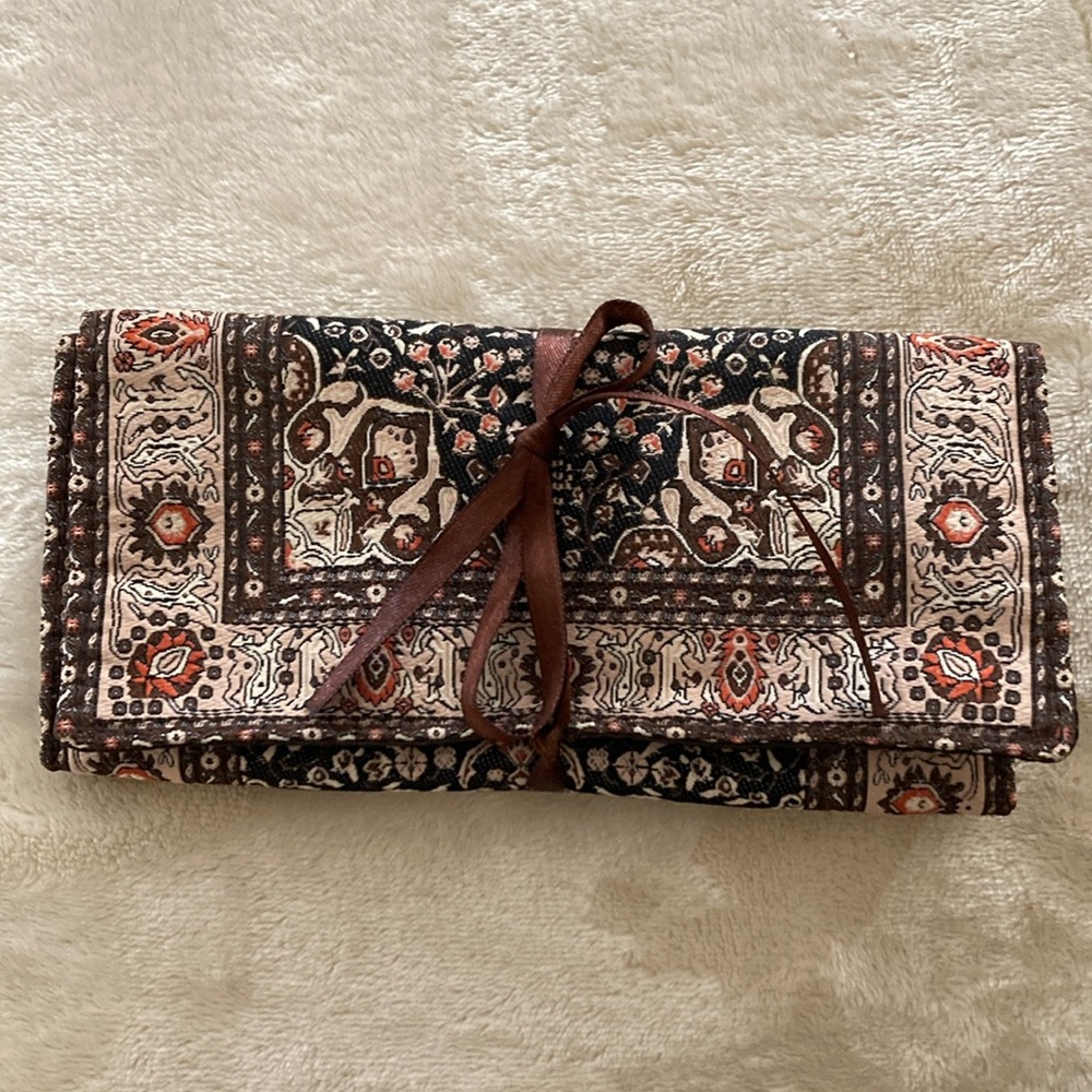 Derin Jewelry Roll